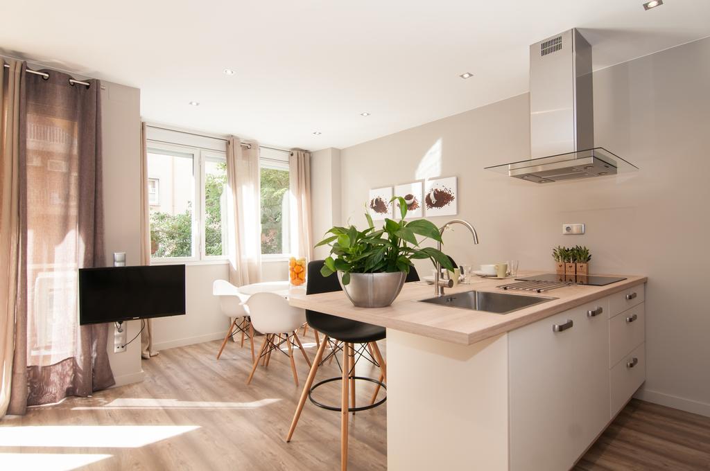 Montaber Apartments - Sagrada Familia บาร์เซโลนา ภายนอก รูปภาพ