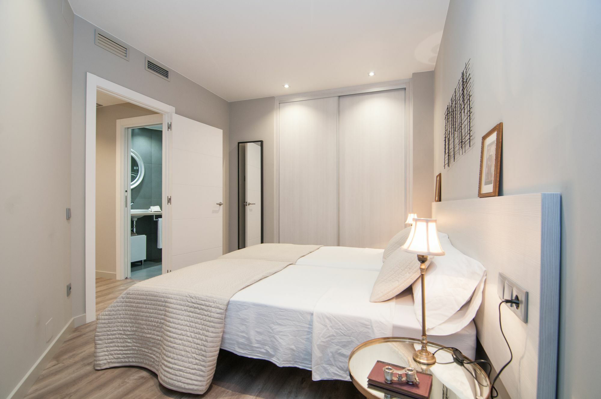 Montaber Apartments - Sagrada Familia บาร์เซโลนา ภายนอก รูปภาพ
