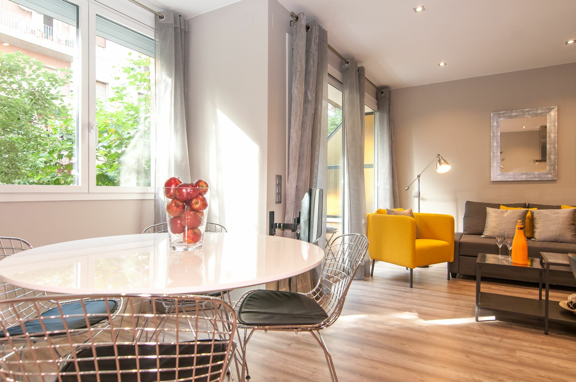 Montaber Apartments - Sagrada Familia บาร์เซโลนา ภายนอก รูปภาพ