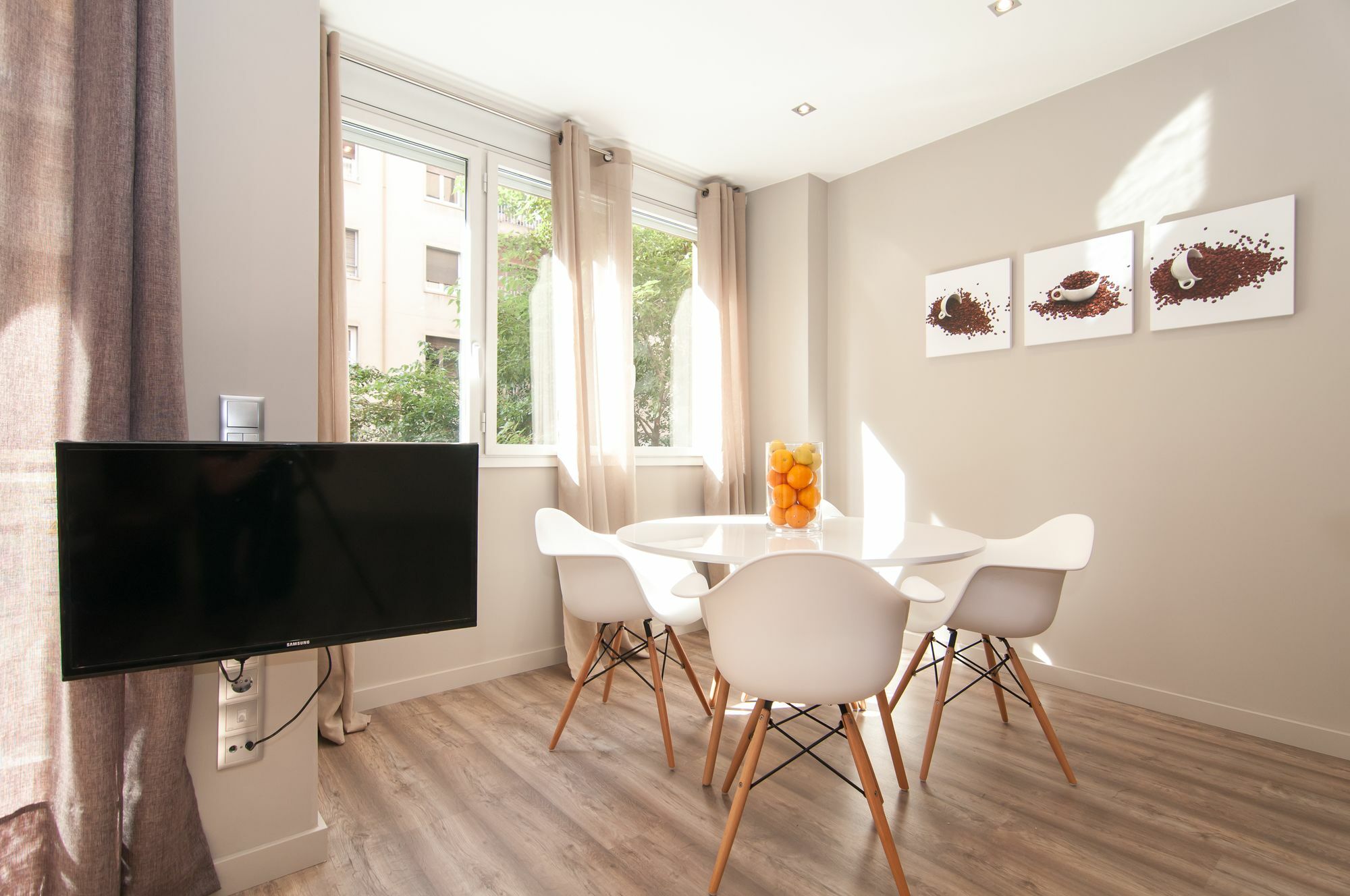 Montaber Apartments - Sagrada Familia บาร์เซโลนา ภายนอก รูปภาพ